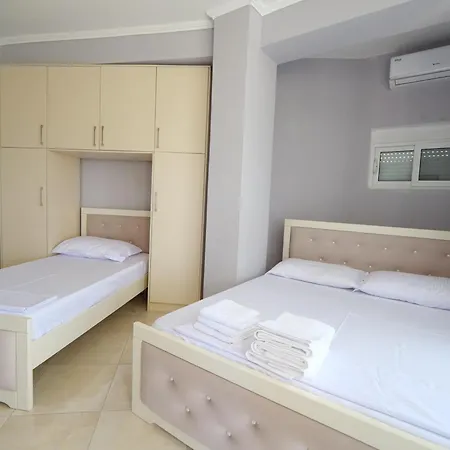 Holiday Home Qeparo Apartment *