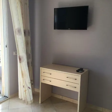 Holiday Home Qeparo Apartment