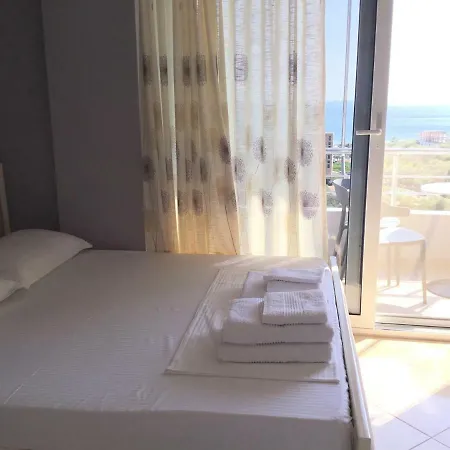 Holiday Home Qeparo Apartment *