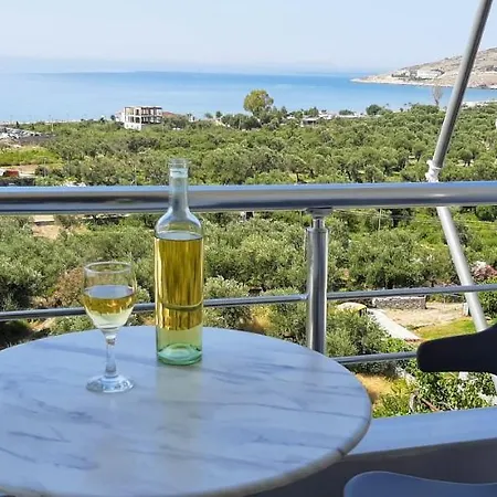 Apartment Holiday Home Qeparo