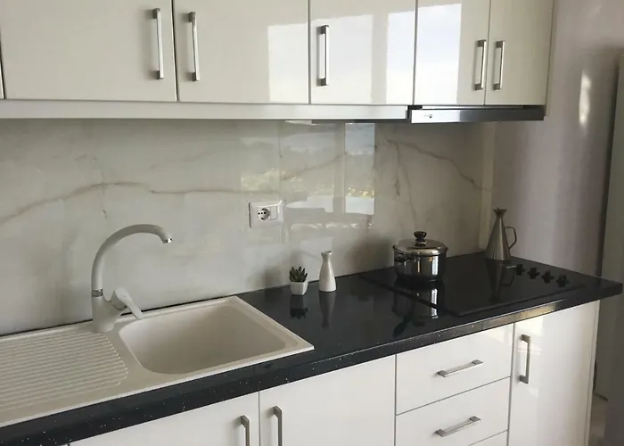 Holiday Home Qeparo Apartament *